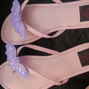 Size 9 womens strange cult pink and purple Bat flip flops